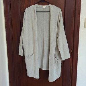 Donni. Light Gray Long Sleeve Ribbed Long Length Cardigan